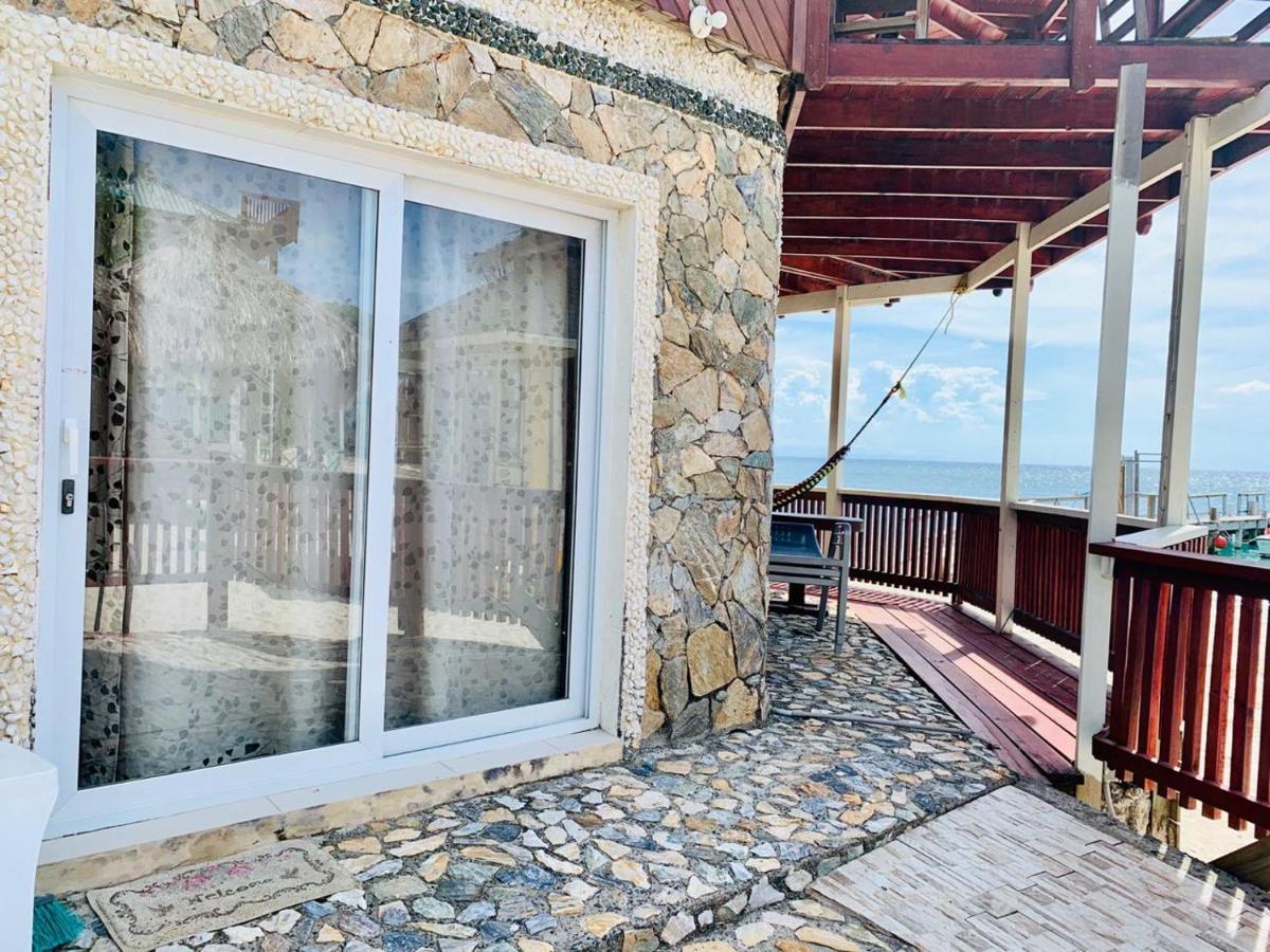 Fosters West Bay Resort 외부 사진
