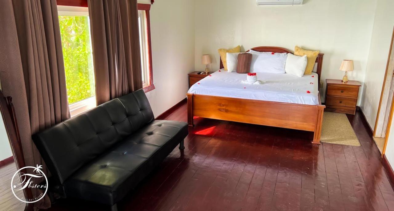 Fosters West Bay Resort 외부 사진