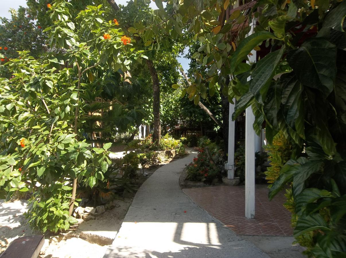 Fosters West Bay Resort 외부 사진